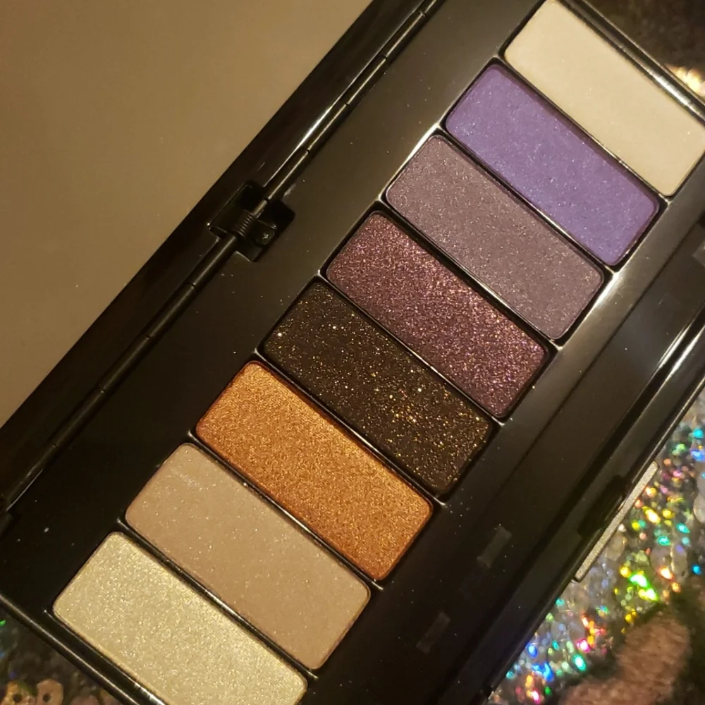 🌟HP🌟🧚‍♀️POETICA Kat Von D VERY RARE True Romance Eyeshadow Palette NWT